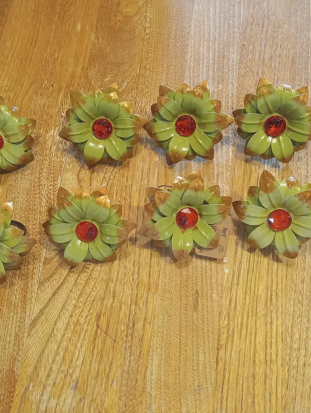 Pier One Metal Flower Napkin Rings (8) Autumn Floral Enamelware Tableware Green